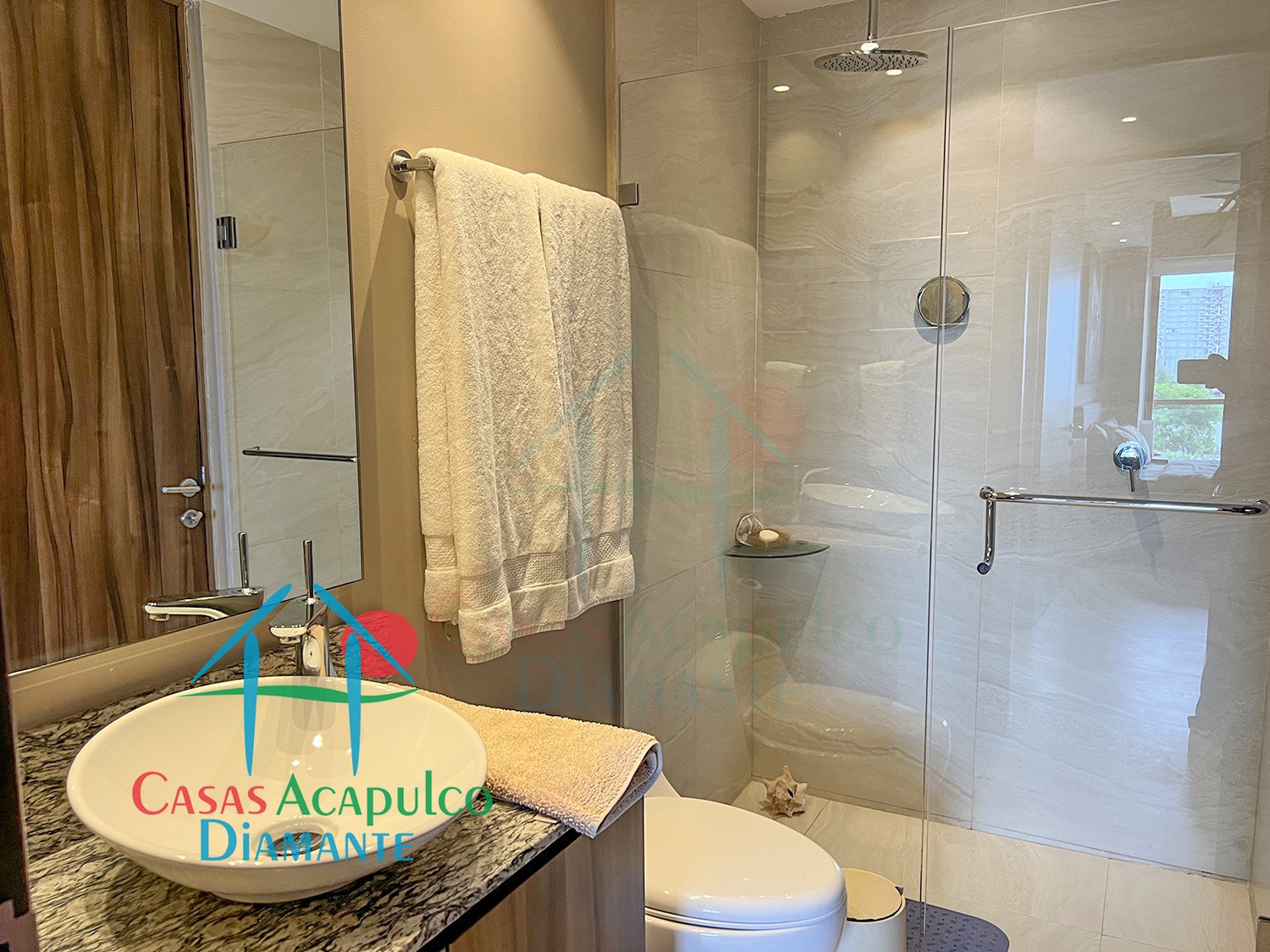 La Isla Fiji X6 - Baño completo 1